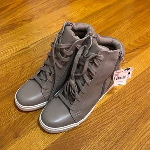 Joe Boxer Demie Taupe Hidden Wedge Sneakers - NWT